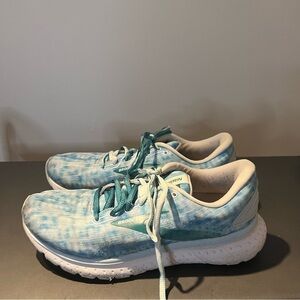 Brooks Glycerin 18 Women Sneakers Sz 7.5 unique multicolor.